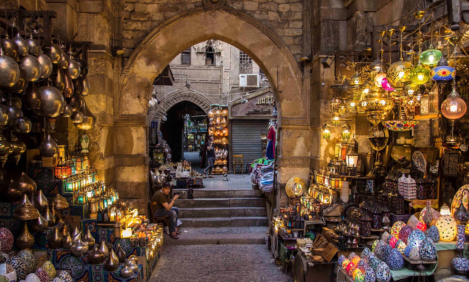 khan-el-khalili-egypt